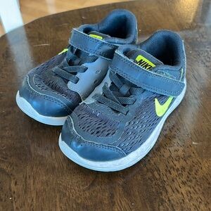 Nike boys athletic shoes